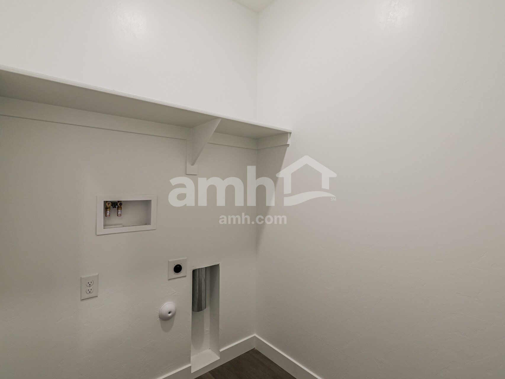 Building Photo - 6468 E Paseo Baranda