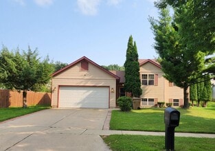 Building Photo - 5153 Oak Valley Dr