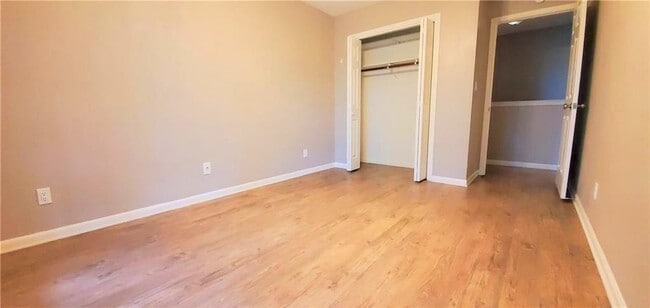 Building Photo - 1403 Canoe Brook Dr