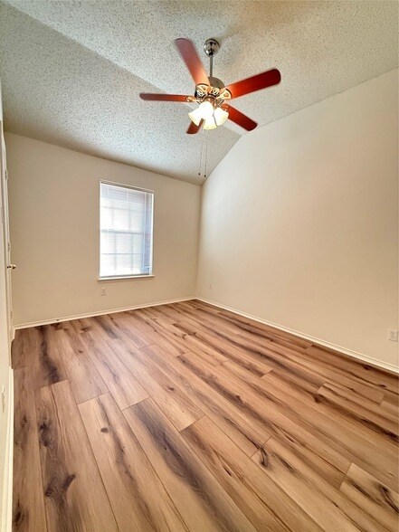Building Photo - 7213 Randall Way
