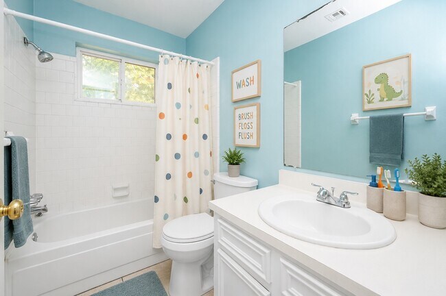 Building Photo - 6634 Bridgegate Dr
