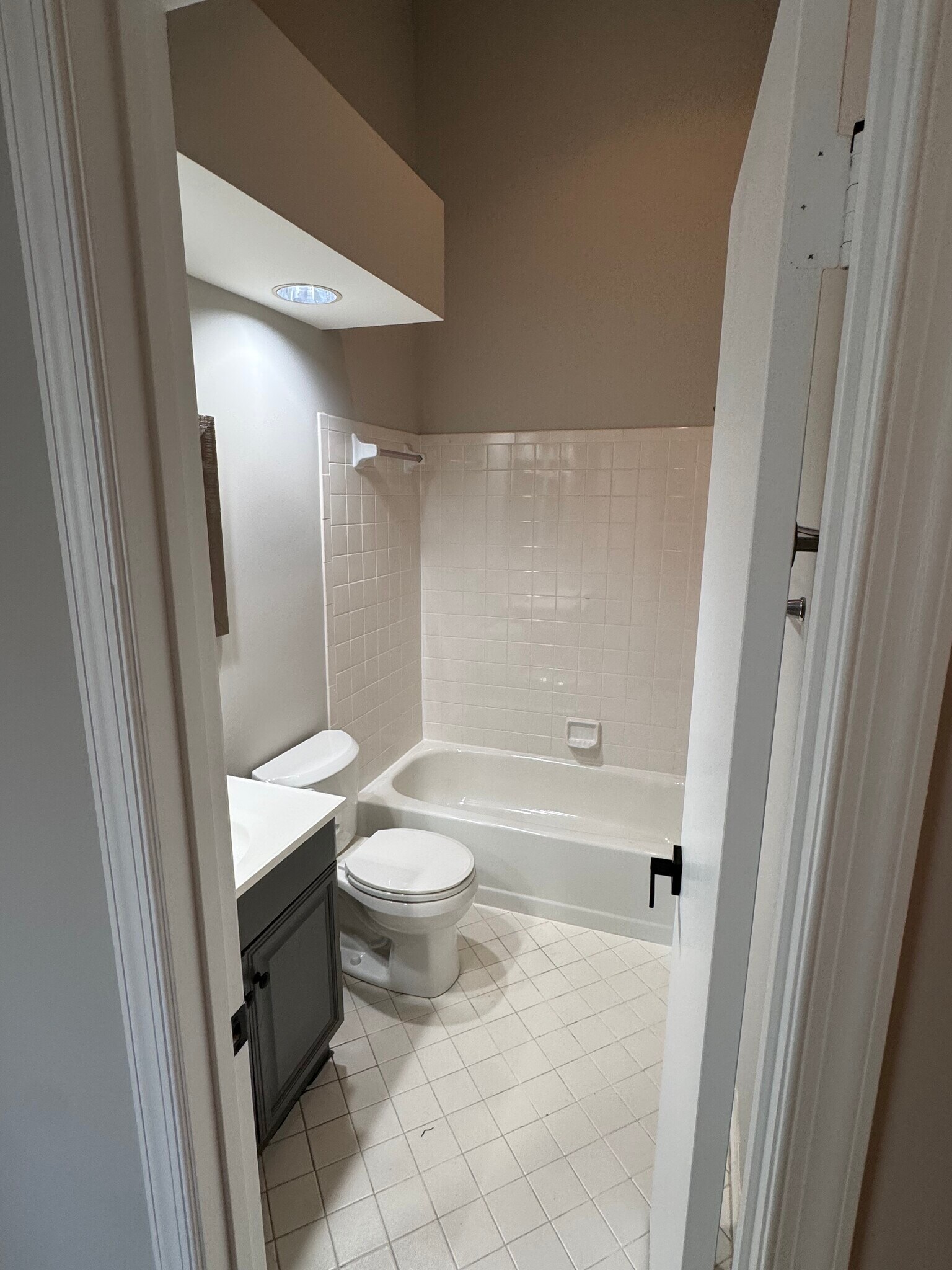 Building Photo - 13700 Modrad Way