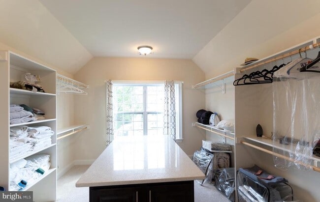 Building Photo - 6626 Ivy Hill Dr