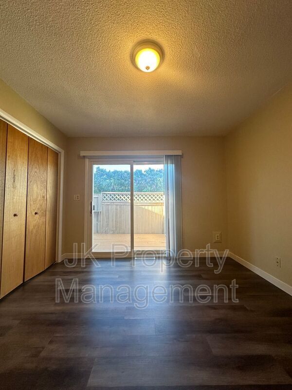 Building Photo - 3600 9th Ave N