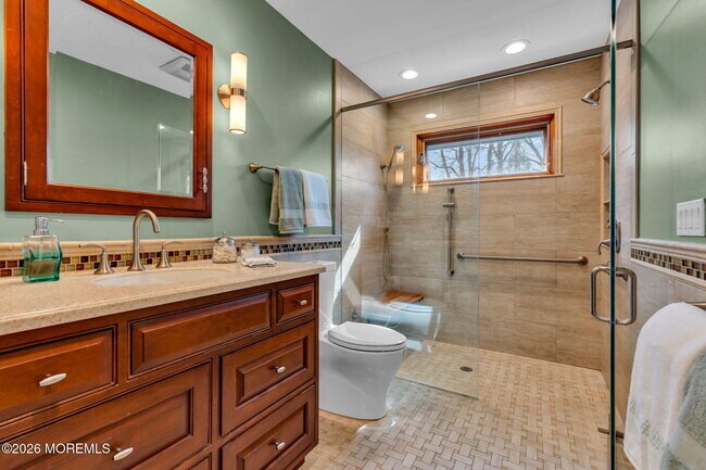 Building Photo - 2412 Homestead Ave