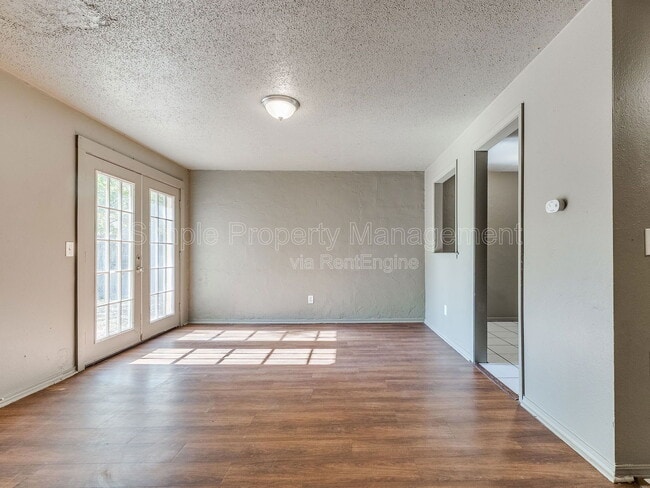 Building Photo - 4008 SE 47th St