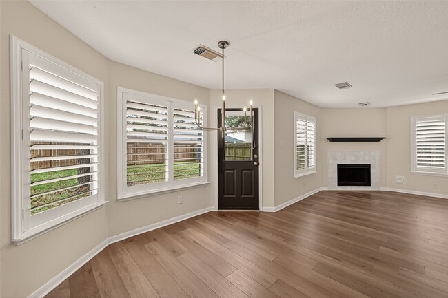 Building Photo - 14227 Cypress Valley Dr