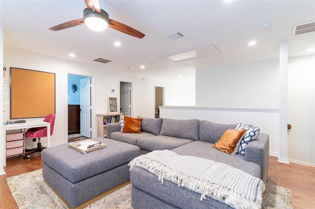 Building Photo - 10451 Enchanted Meadow Dr