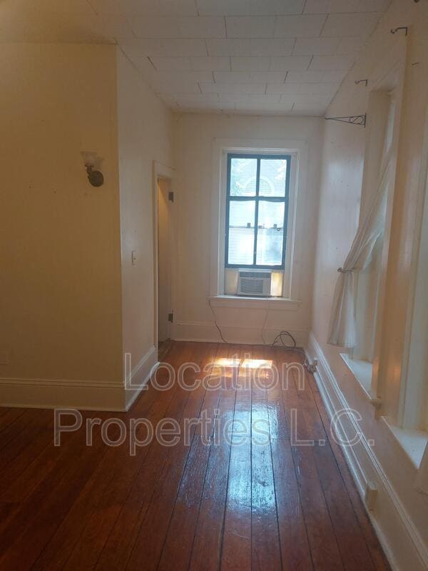 Building Photo - 728 Rhode Island St