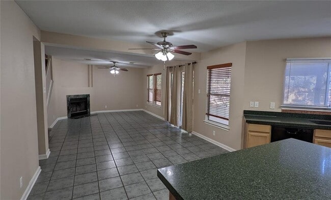 Building Photo - 1110 Jolie Ln