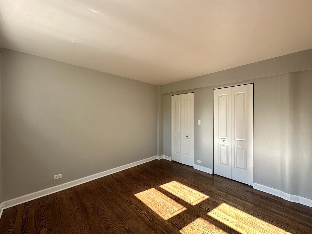 Building Photo - 7628 N Milwaukee Ave