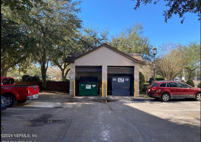 Building Photo - 9823 Tapestry Park Circle