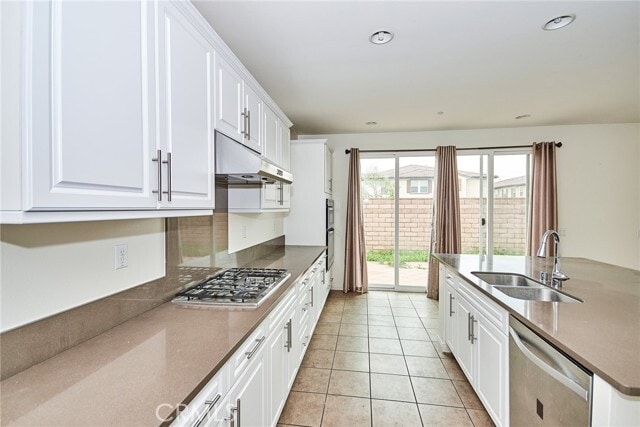 Building Photo - 2962 E Via Corvina