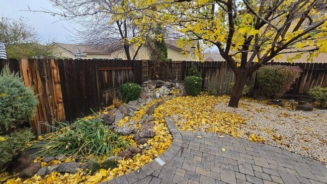 Building Photo - 10522 Eagle Falls Way