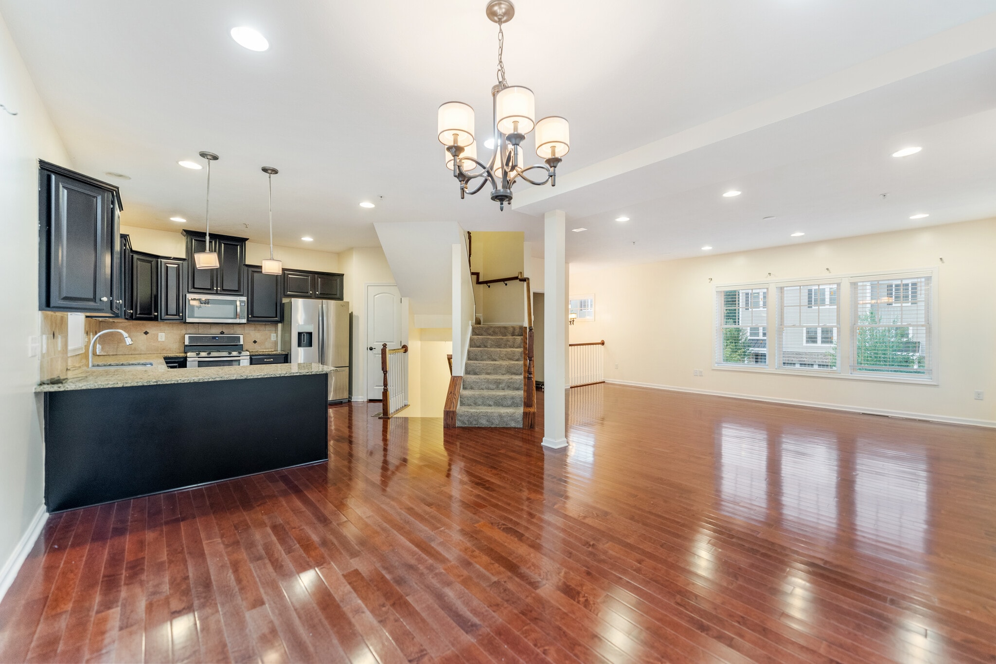 Building Photo - 3114 Raintree Dr