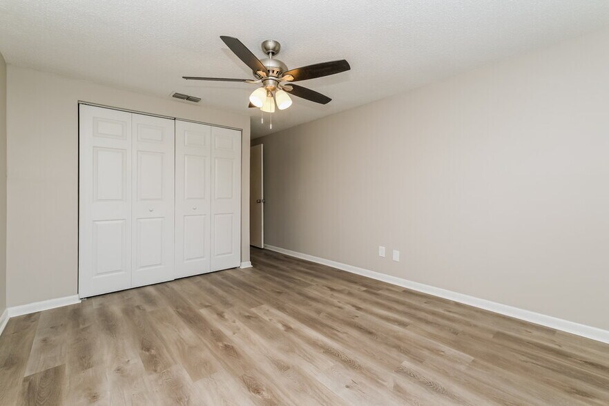 Building Photo - 6403 Reef Cir