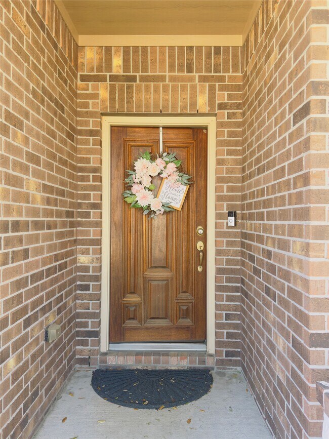 Building Photo - 26327 Cedar Pine Dr