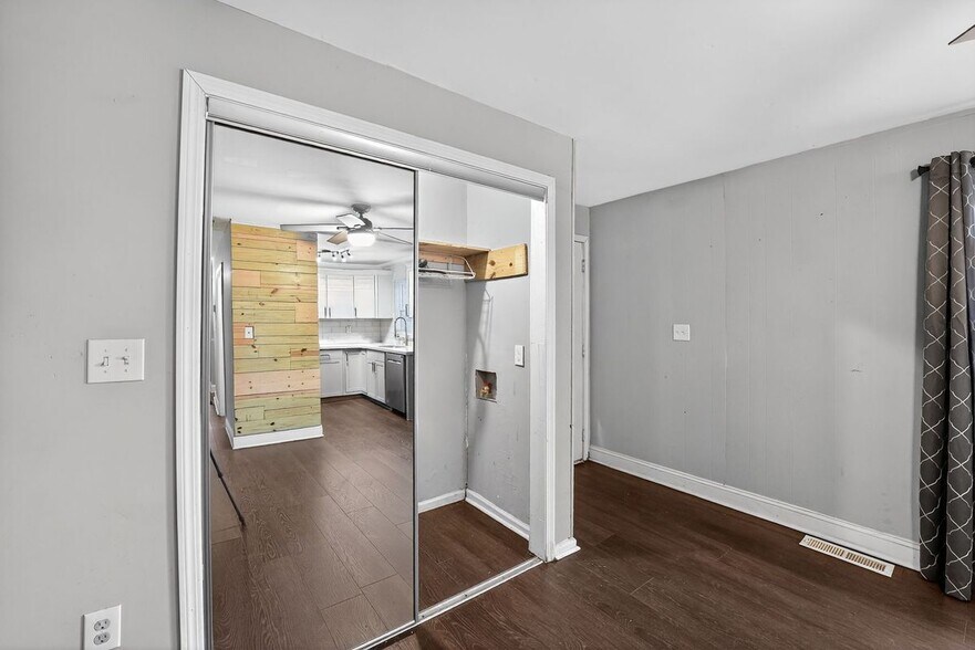 Building Photo - 1068 Rebel Forest Dr SE