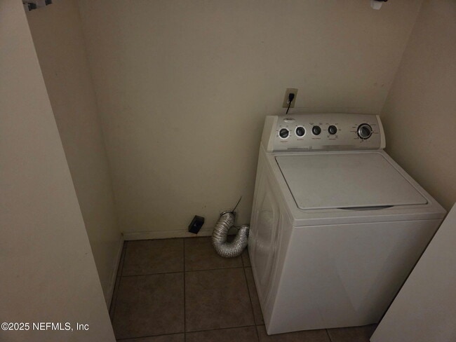 Building Photo - 1210 Whitlock Ave