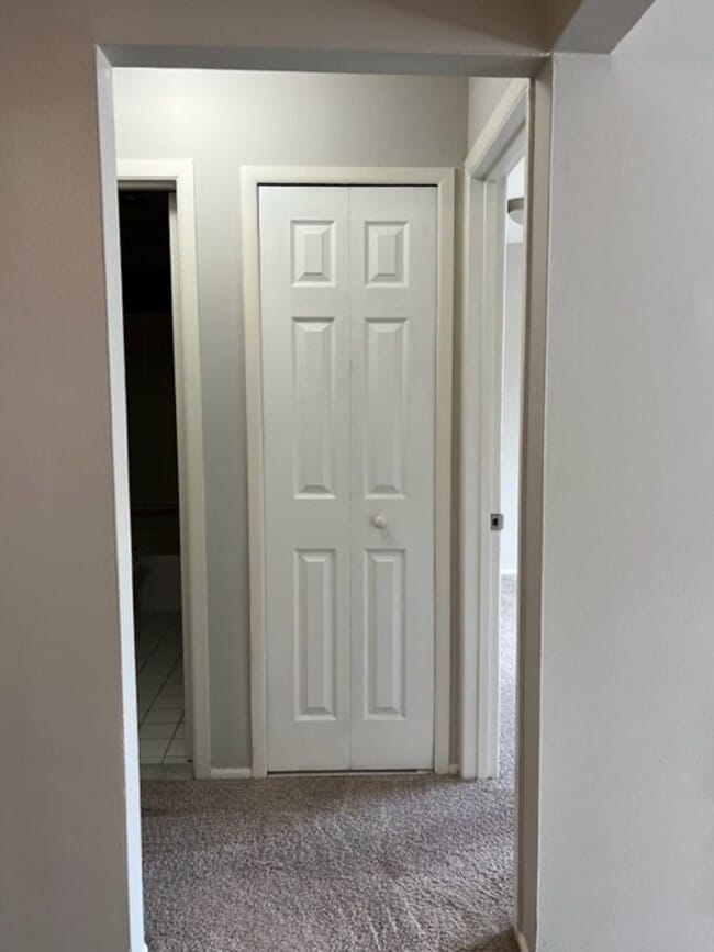 Building Photo - Charming 1 bedroom/1 bath near Downtown Rochester!