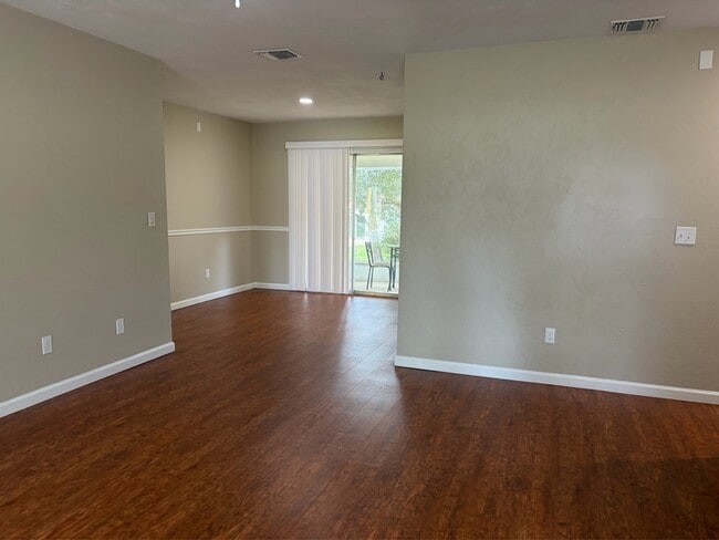 Building Photo - 4201 Woodhill Ct