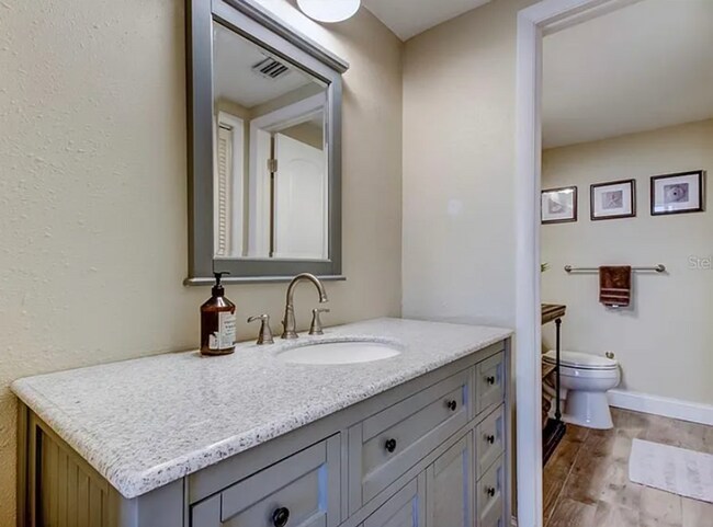 Building Photo - LONG TERM - FULLY FURNISHED 2/2 Open water...