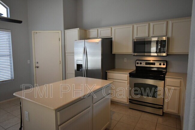 Primary Photo - 1158 West Swan Drive