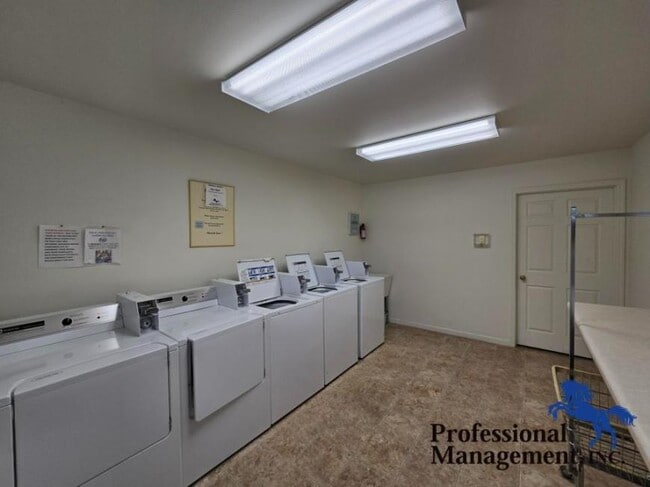 Building Photo - 1 bedroom in Billings MT 59102