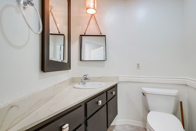 Building Photo - 3268 Via Marin
