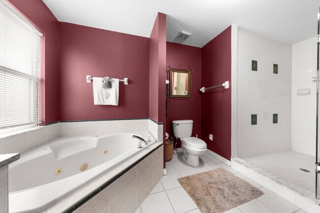 Building Photo - Charming 3 Bedroom 2 Bath Home - Sawgrass ...