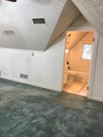 Building Photo - 1600 Stella St