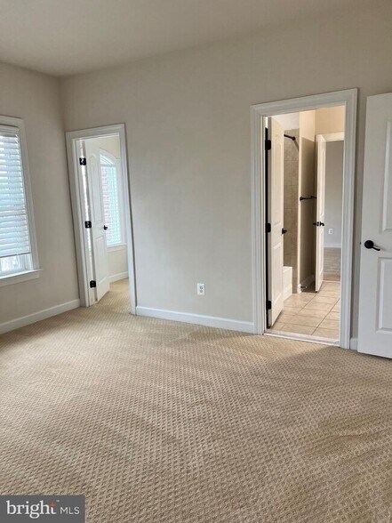 Building Photo - 44377 Stone Roses Cir