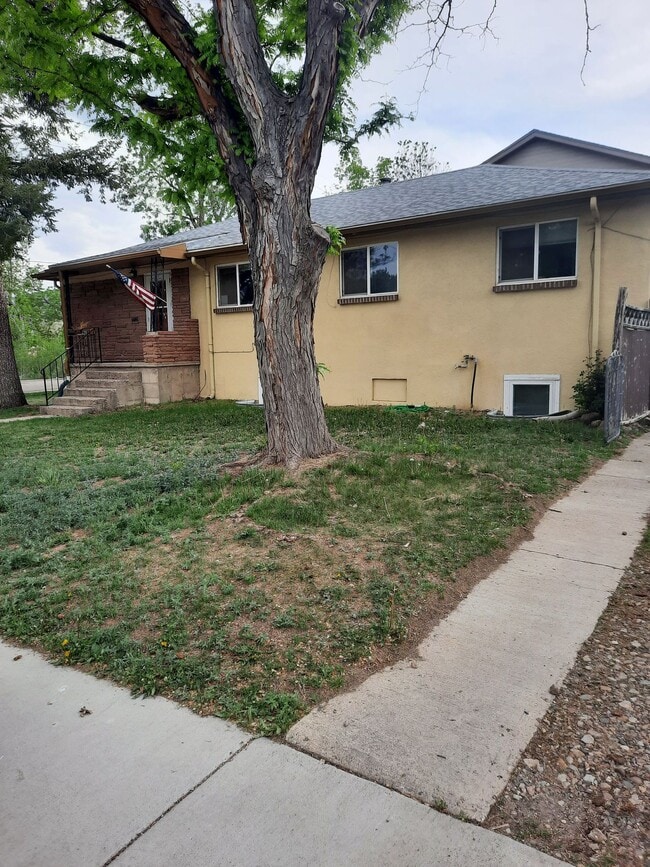 Building Photo - 4 bedroom near downtown Golden | Fenced in backyard | Mountain views