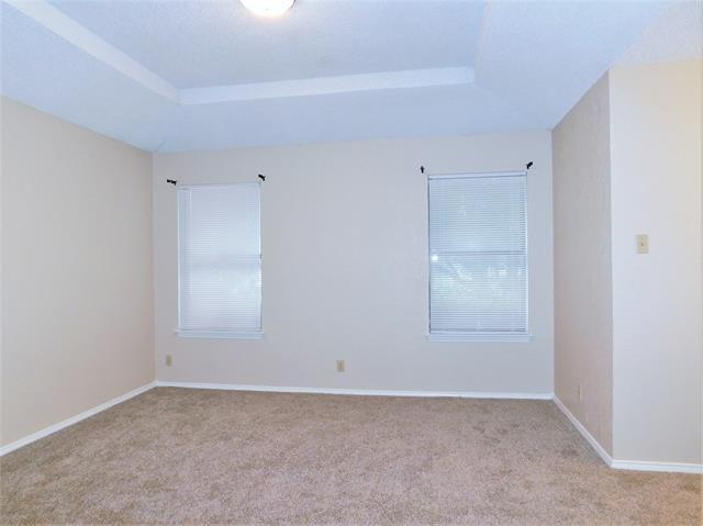 Building Photo - 2212 Bolivar St