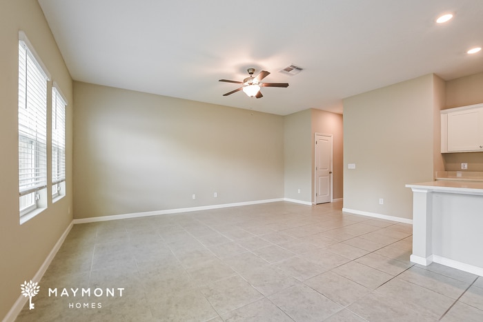 Building Photo - 2681 Island Pond Dr