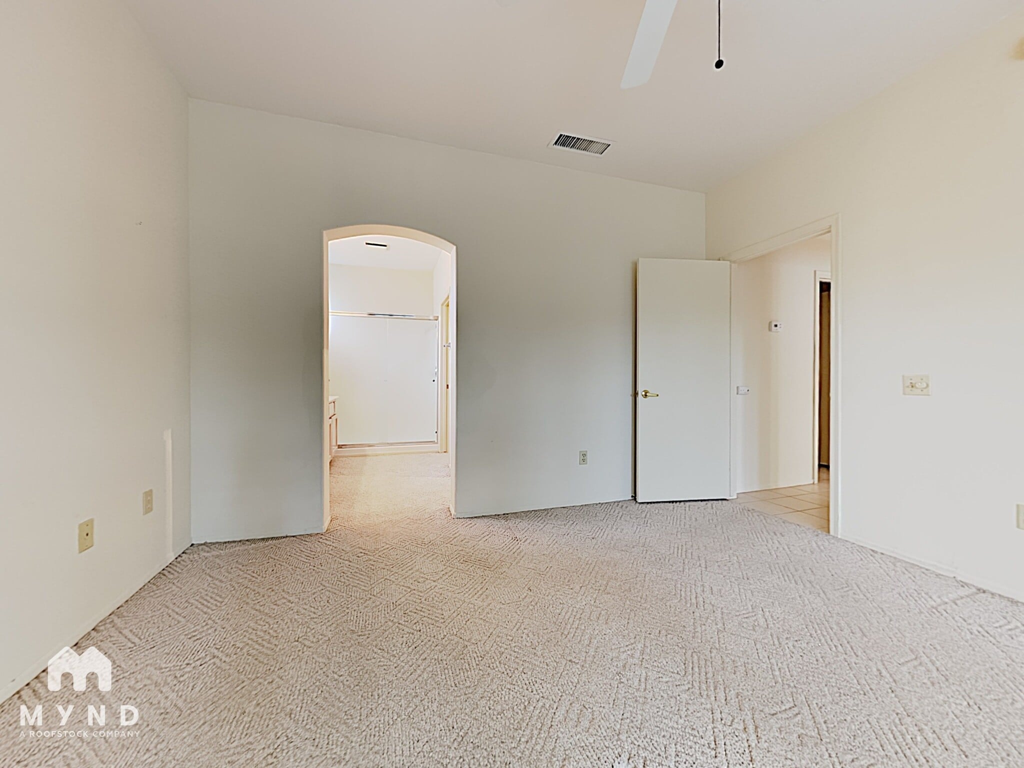 Building Photo - 16181 W Heritage Dr
