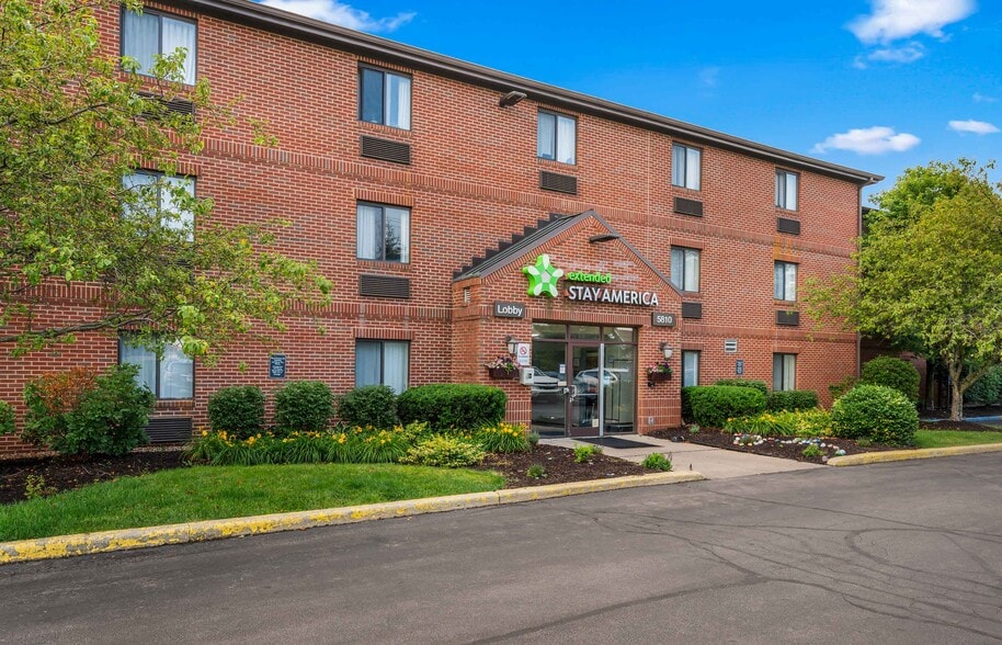 Building Photo - Furnished Studio-Fort Wayne - North