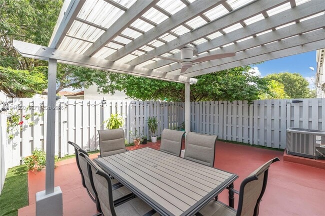 Building Photo - 12661 SW 143rd Ln