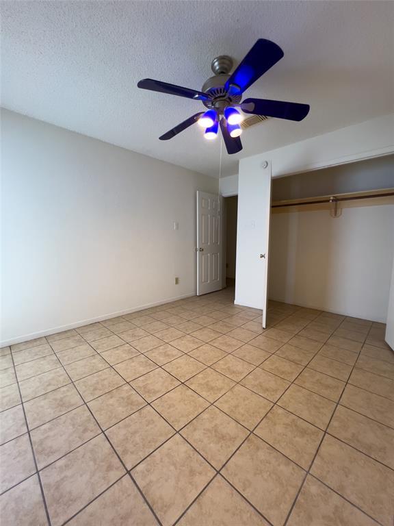 Building Photo - 2827 Waypark Dr