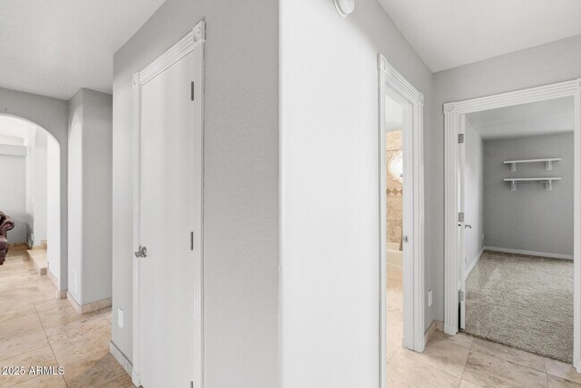 Building Photo - 15912 Centipede Dr