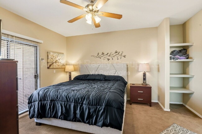 Building Photo - 10030 W Indian School Rd