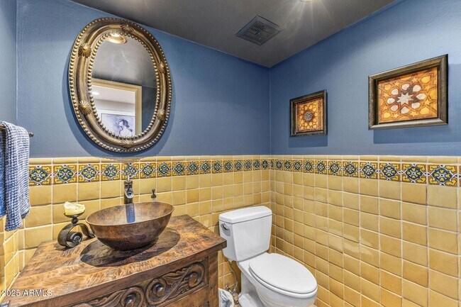 Building Photo - 7620 E Vía Del Placito