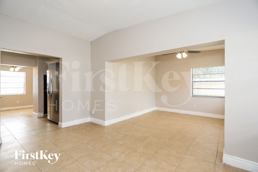 Building Photo - 2540 NW 159th St