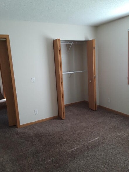 Building Photo - 2102 135th St