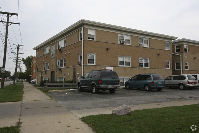 Building Photo - 100-104 N 13th Ave