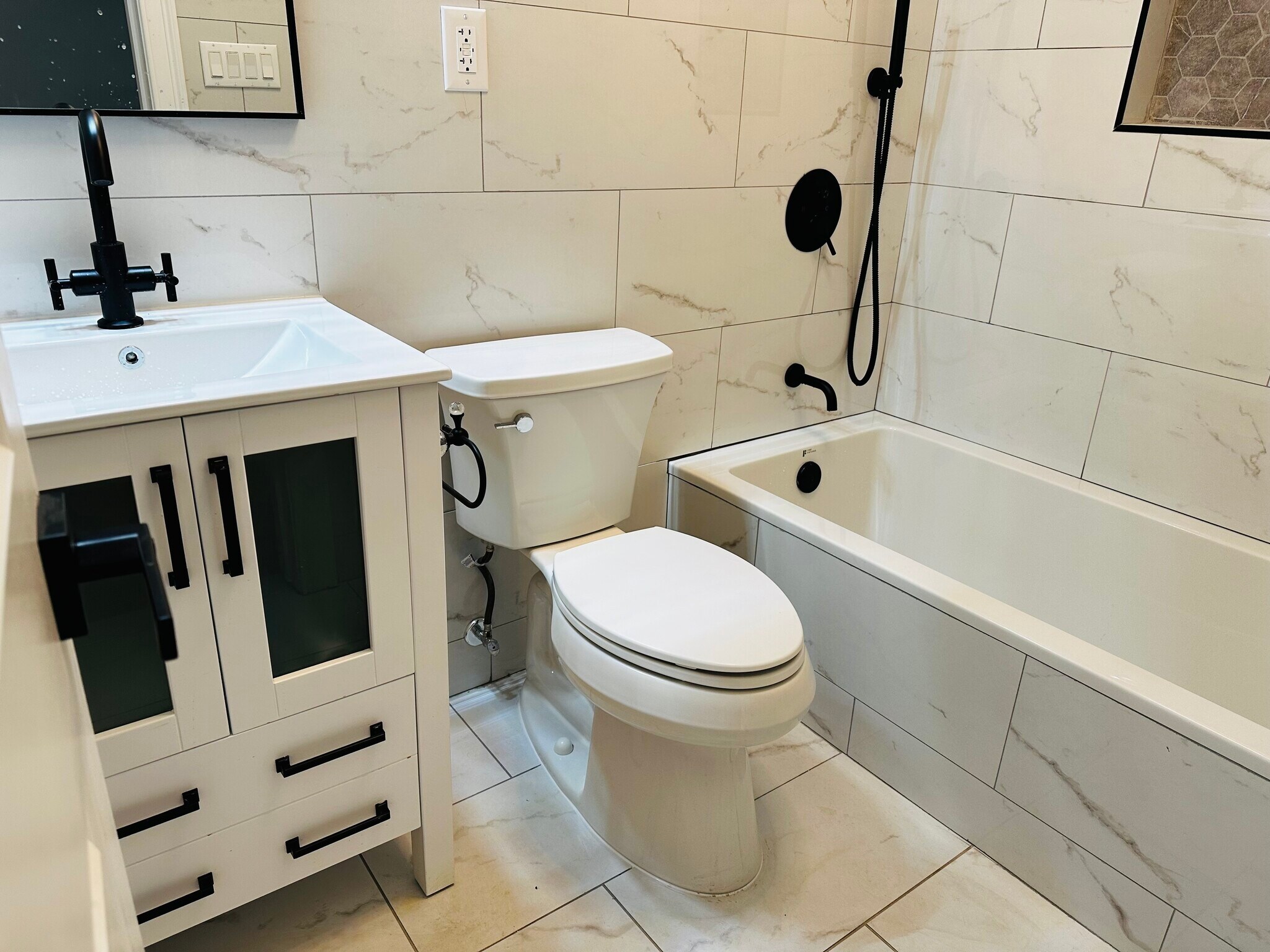 Bathroom - 80 Sunnyside Ave