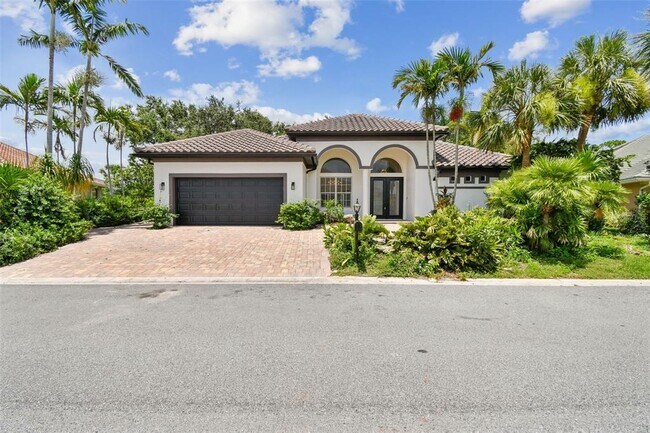 Building Photo - 13792 Long Lake Ln