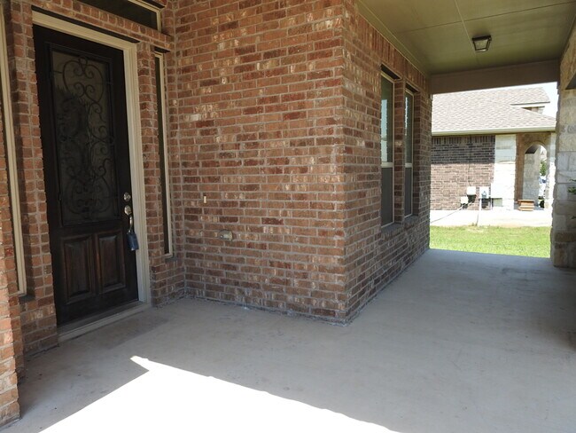 Building Photo - 2532 Bowen St