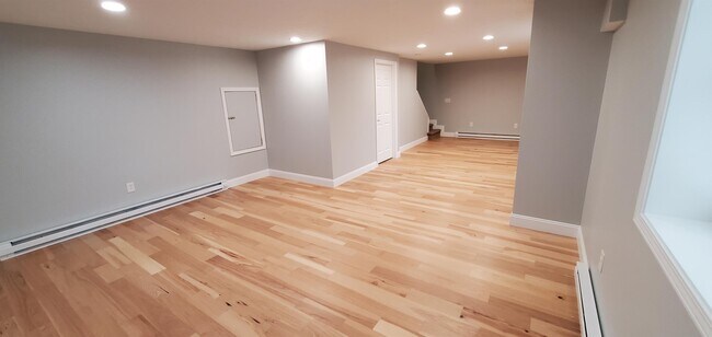 Building Photo - 172 Beth Ln