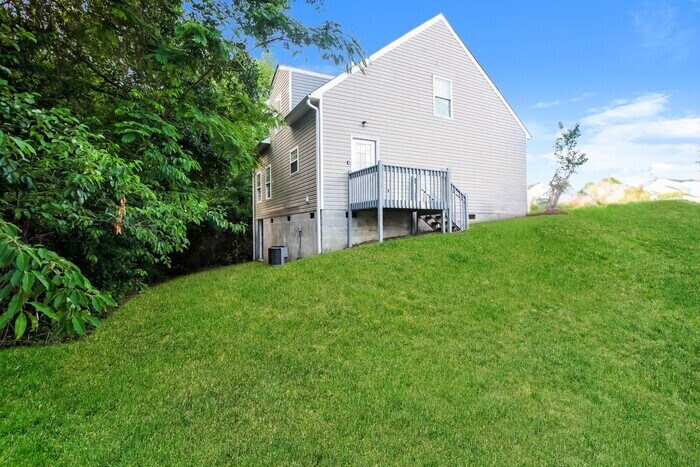 Building Photo - 9 Tindell Ct